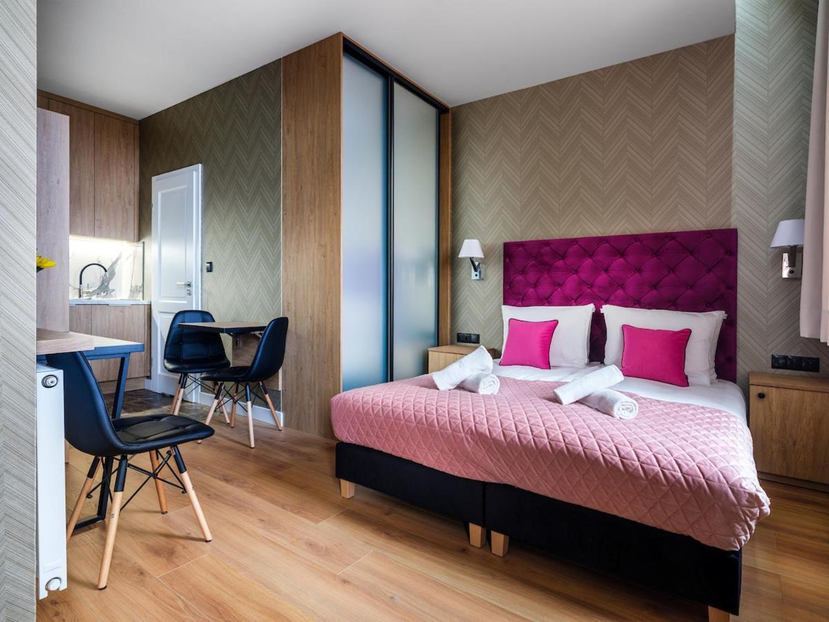 Tyzenhauz Apartments Comfort Краків Екстер'єр фото