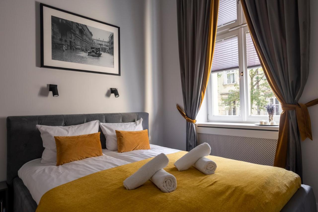 Tyzenhauz Apartments Comfort Краків Екстер'єр фото