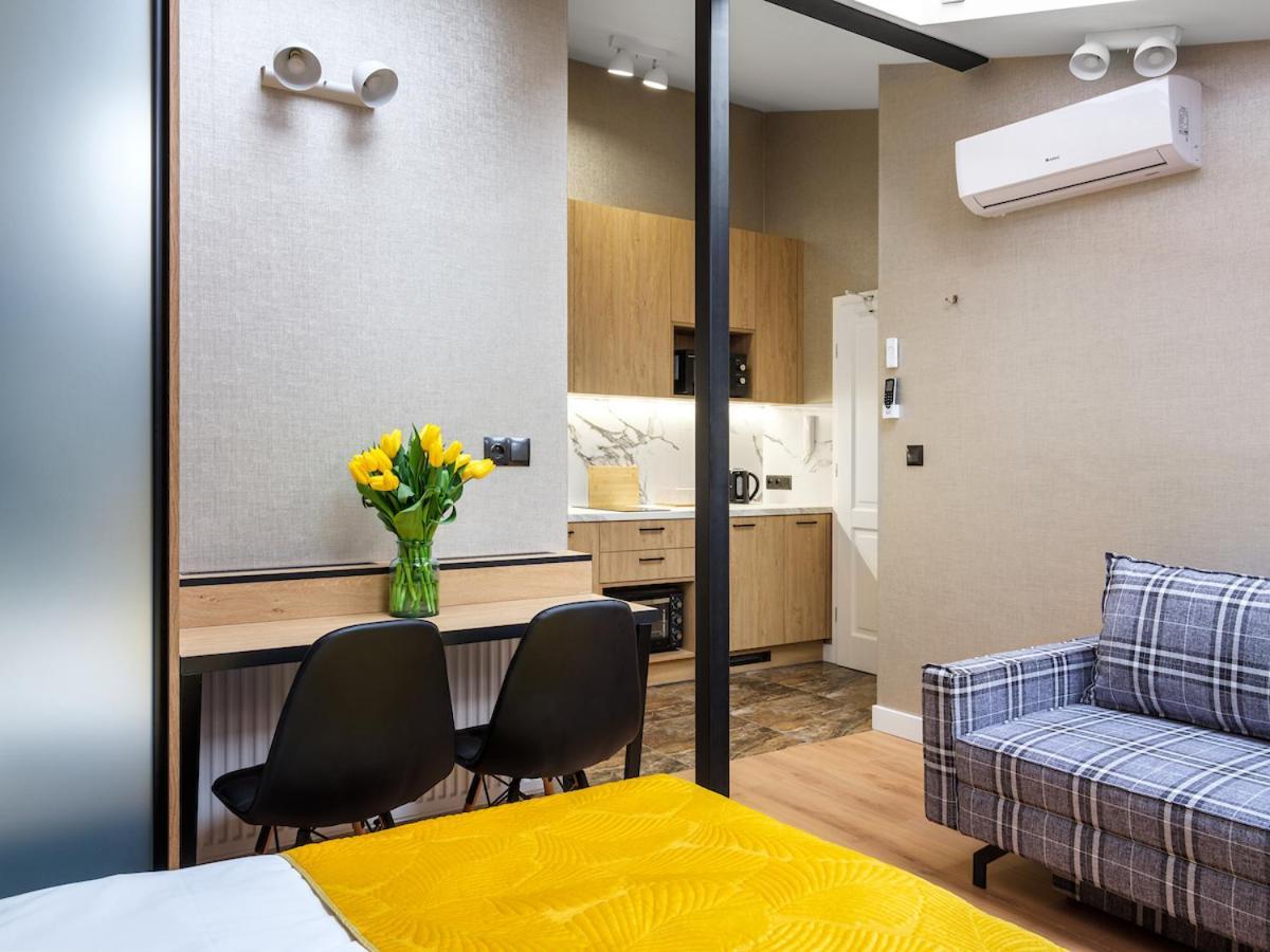 Tyzenhauz Apartments Comfort Краків Екстер'єр фото