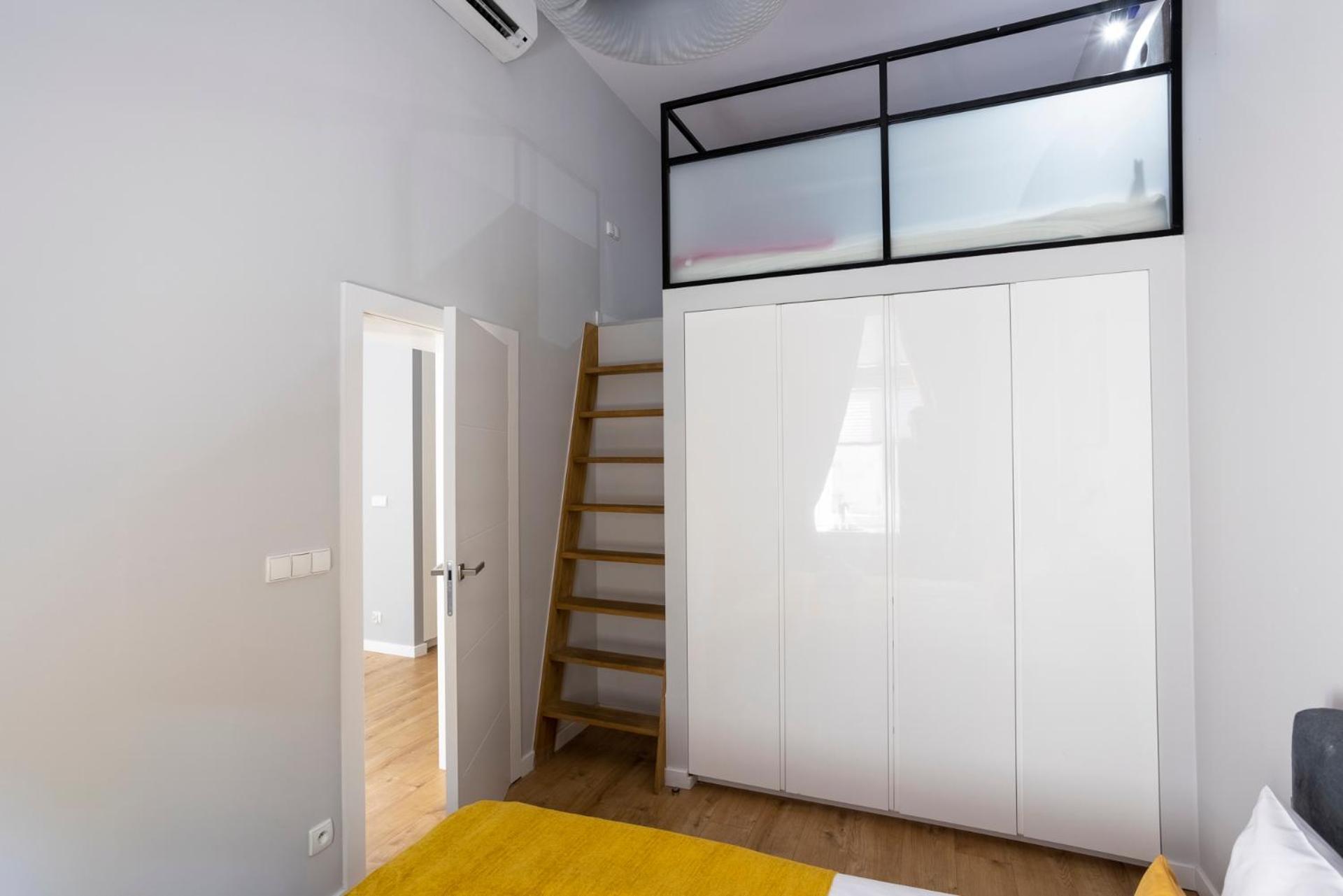 Tyzenhauz Apartments Comfort Краків Екстер'єр фото